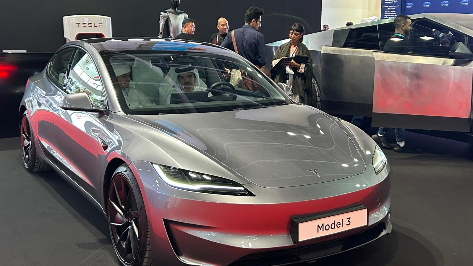 A Tesla in a fair hall