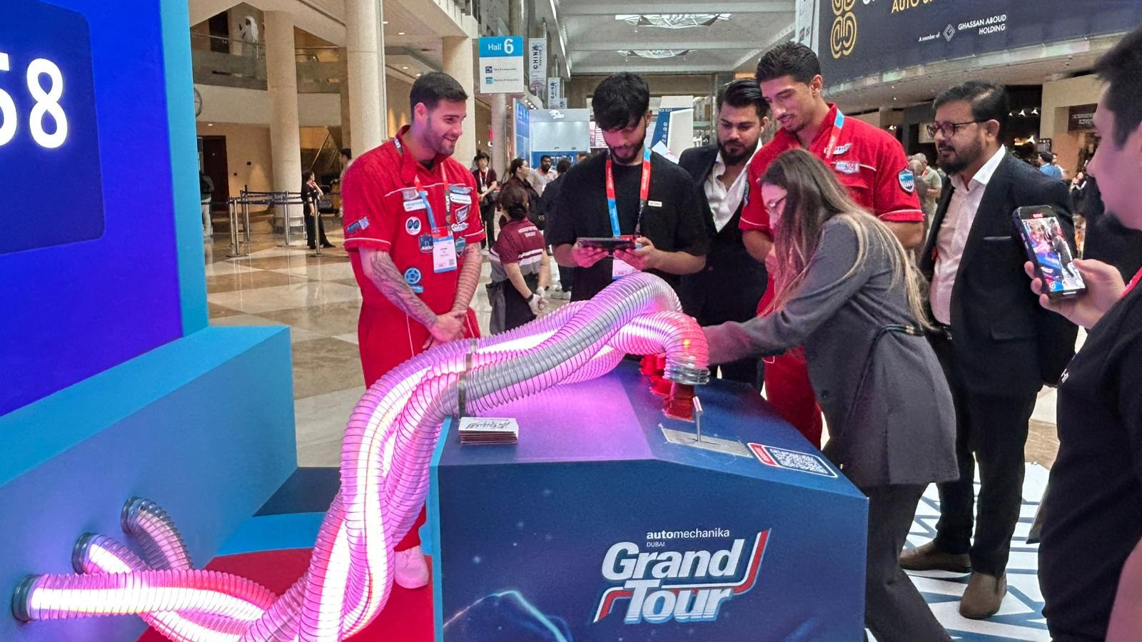 „Grand Tour“ activation station