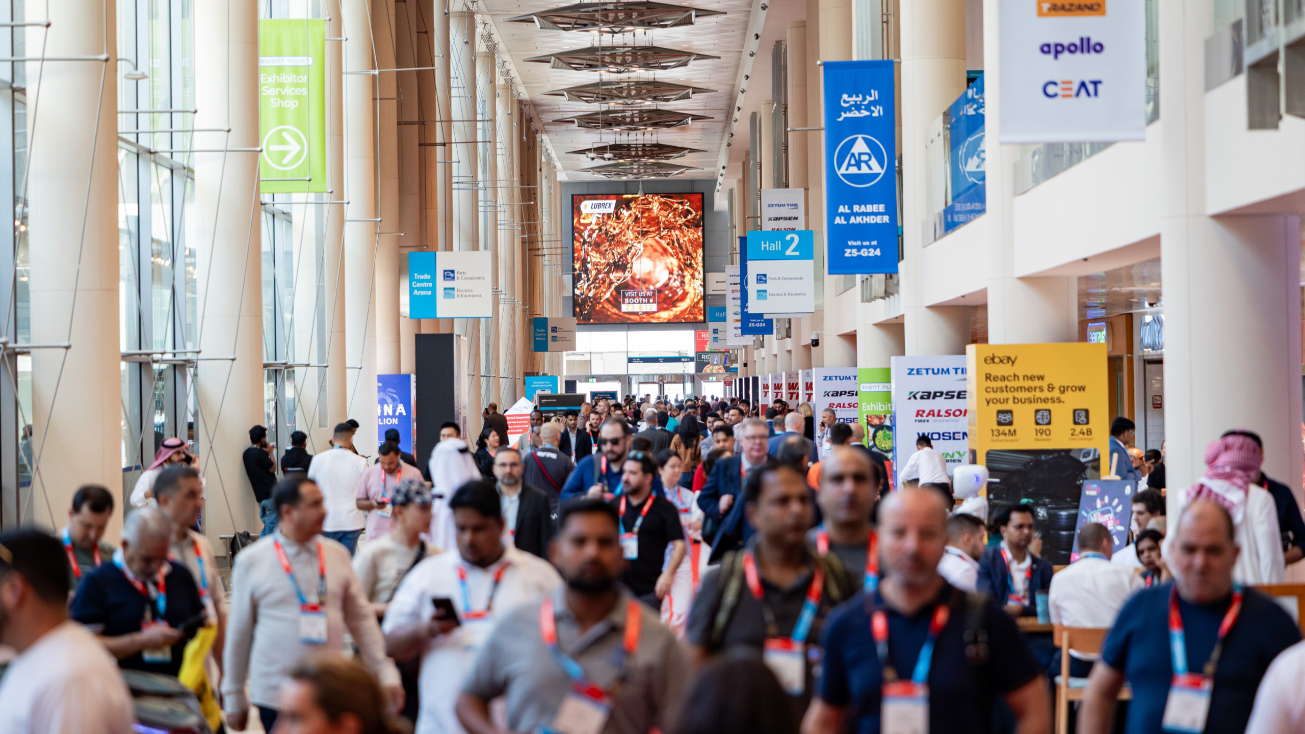 Visitors of Automechanika Dubai