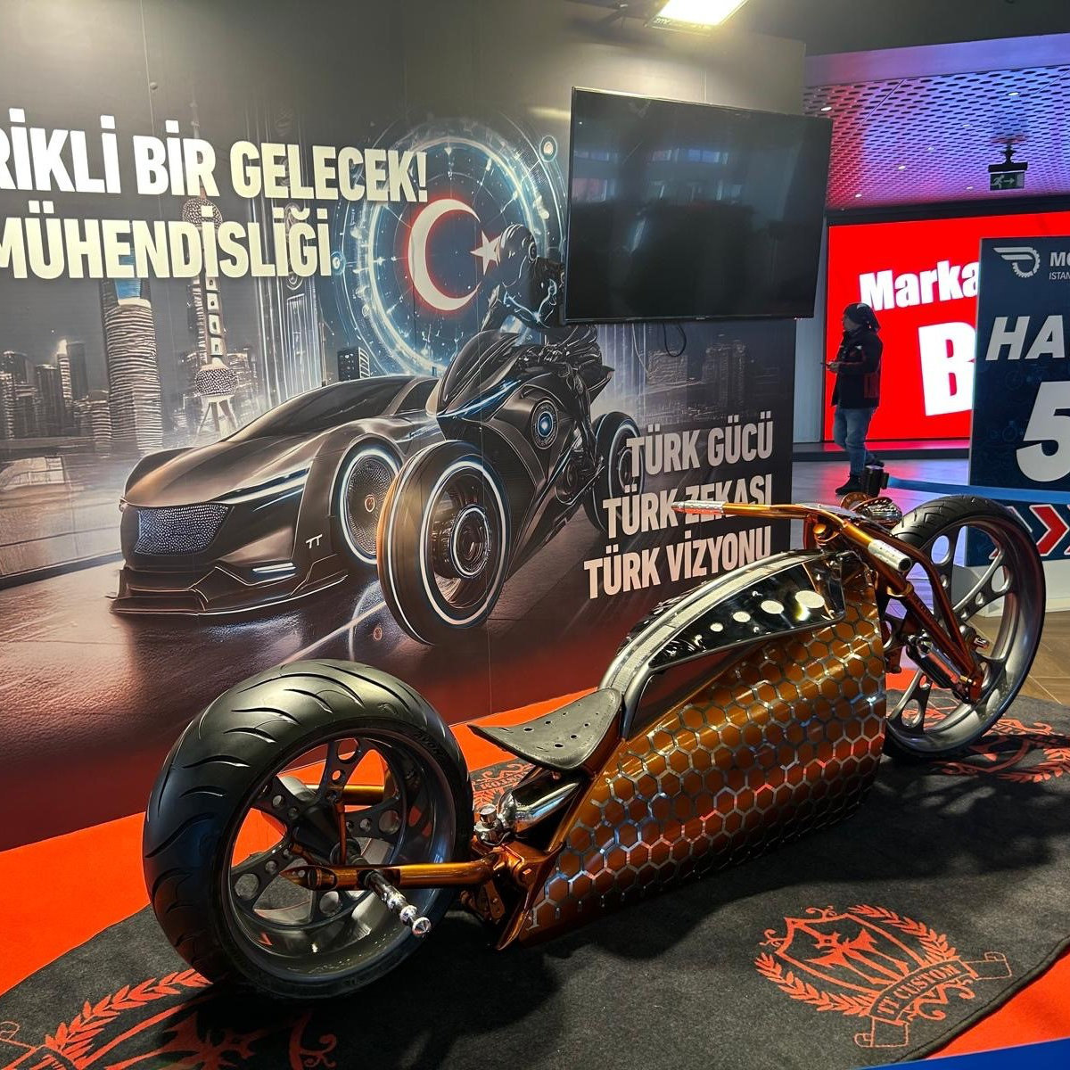guinness-world-record-motorcycle-teaser