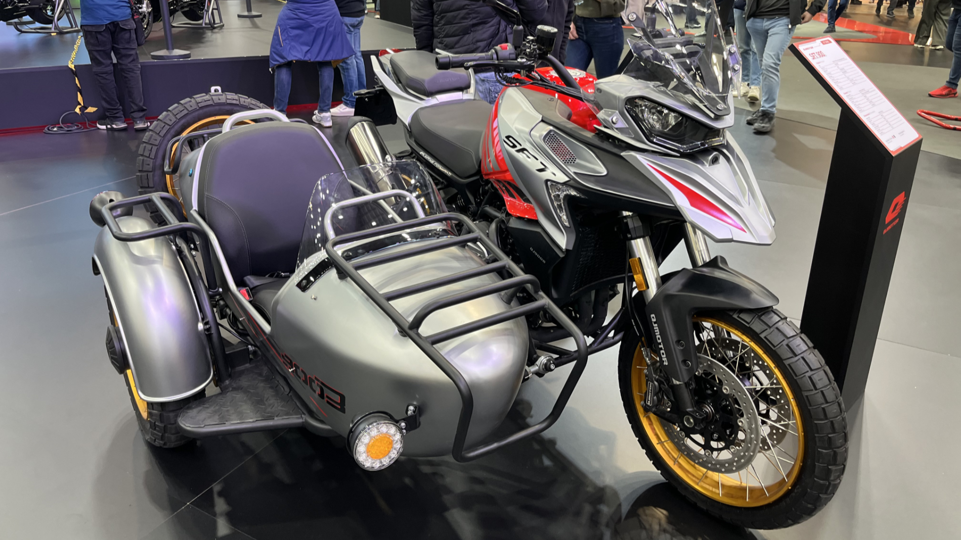 Ein Motorrad von MotoMondo