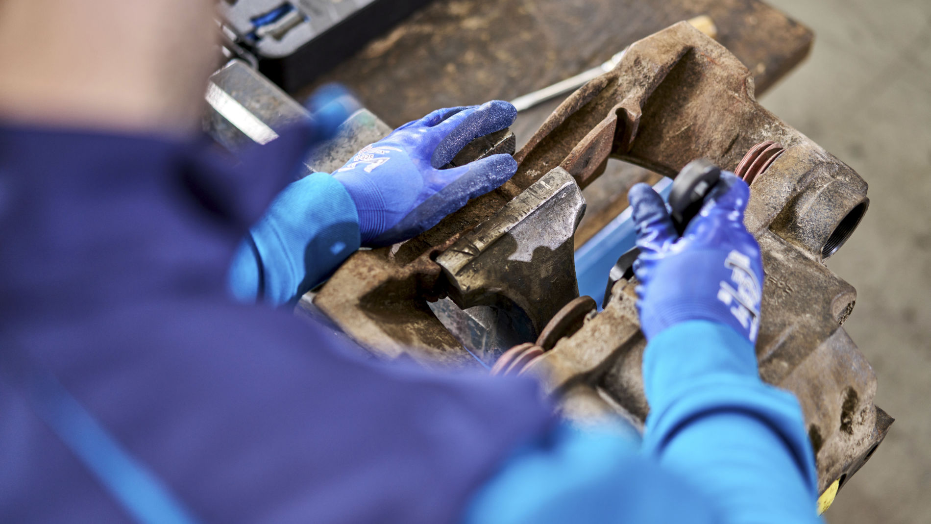 Professional refurbishment of used components for trailers